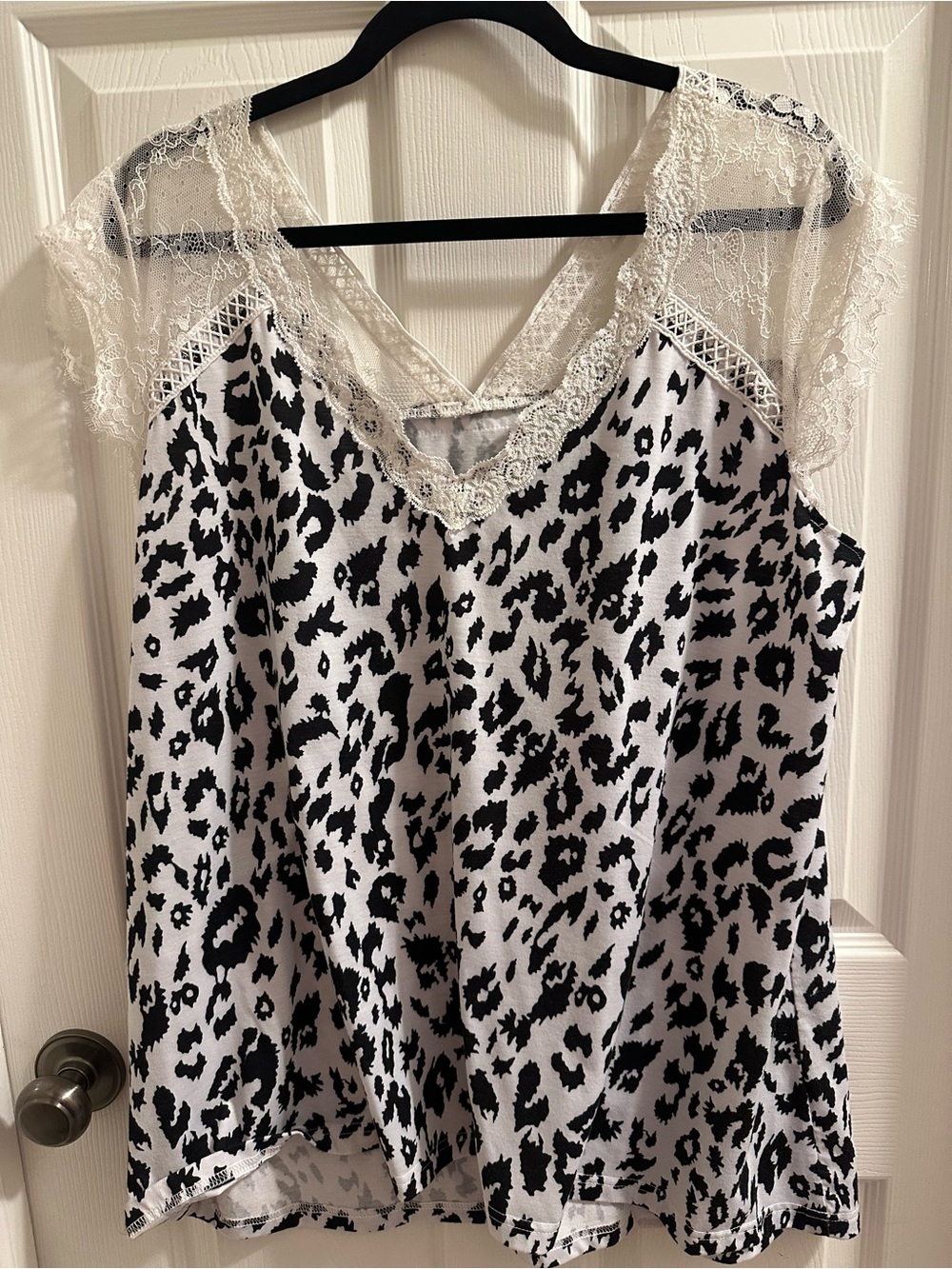 Lace Trim Leopard Print Cami Top - Black & White